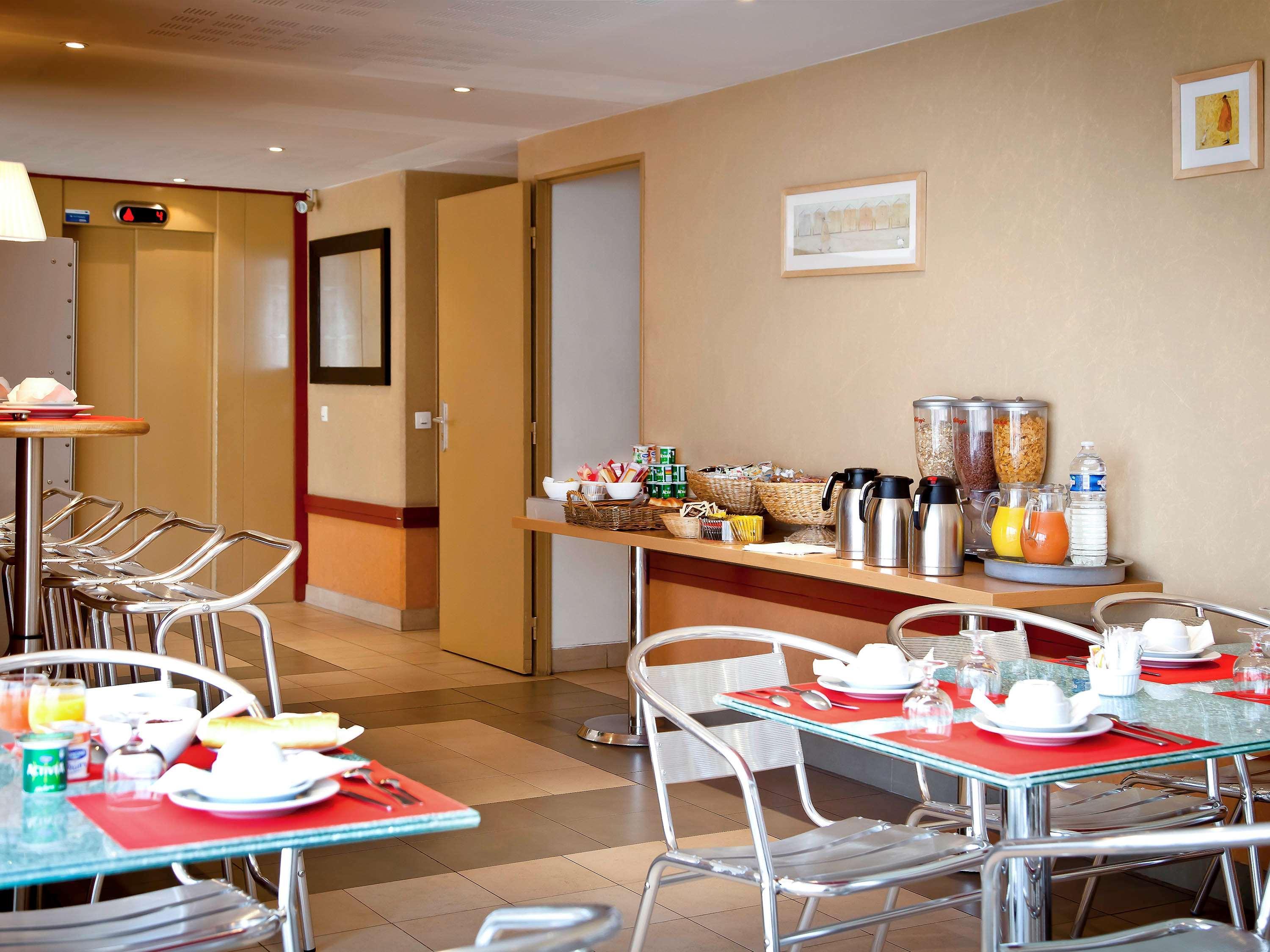 Aparthotel Adagio Access Paris Saint-Denis Pleyel Exterior photo