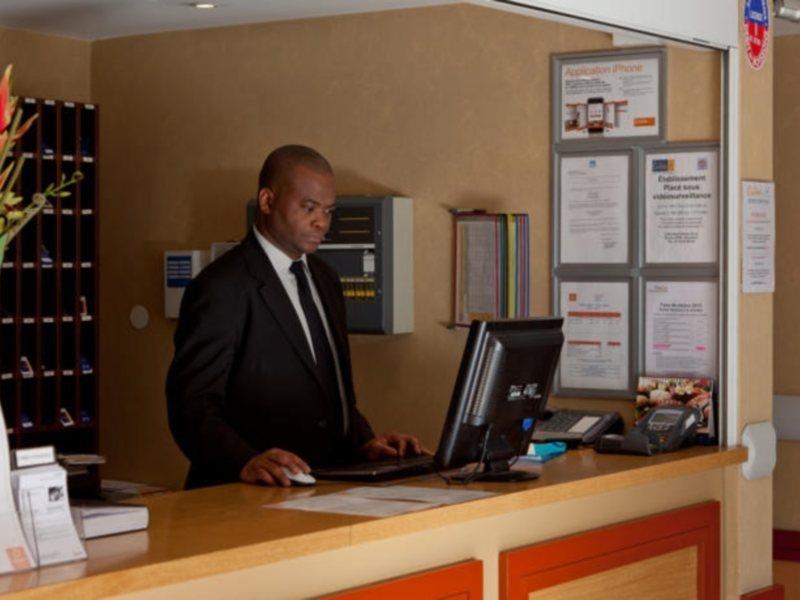 Aparthotel Adagio Access Paris Saint-Denis Pleyel Exterior photo